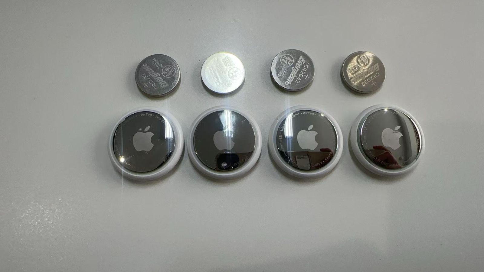 Apple AirTag 4つセット 中古品 Apple AirTag 4個セット 中古品 動作確認済 - メルカリ