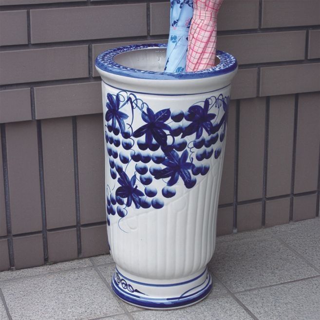 新品※ショップ出品】陶器傘立て ブドウ柄 - メルカリ