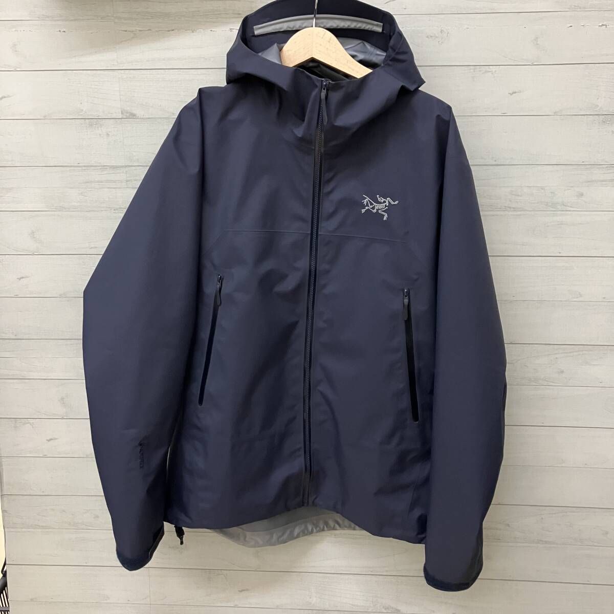 ARC'TERYX アークテリクス ジャケット ベータジャケット X000010513 メンズ Mサイズ ネイビー