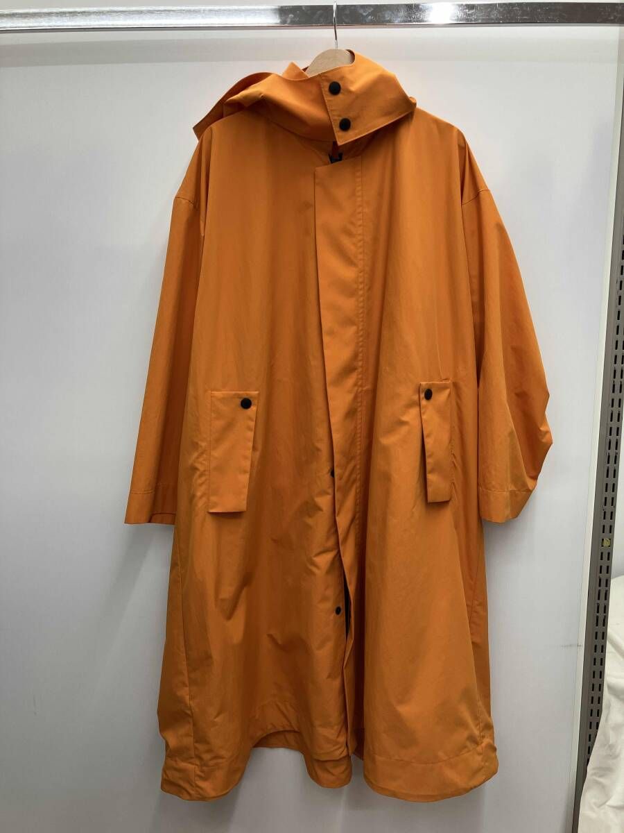 オレンジ HOMME PLISSE ISSEY MIYAKE ナイロンコート HP12FA022 撥水