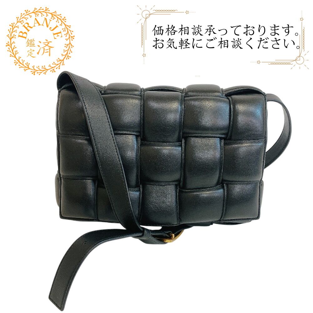 BOTTEGAVENETA ボッテガヴェネタ パデットカセット イントレチャート レザー ショルダーバッグ ブラック ブランド