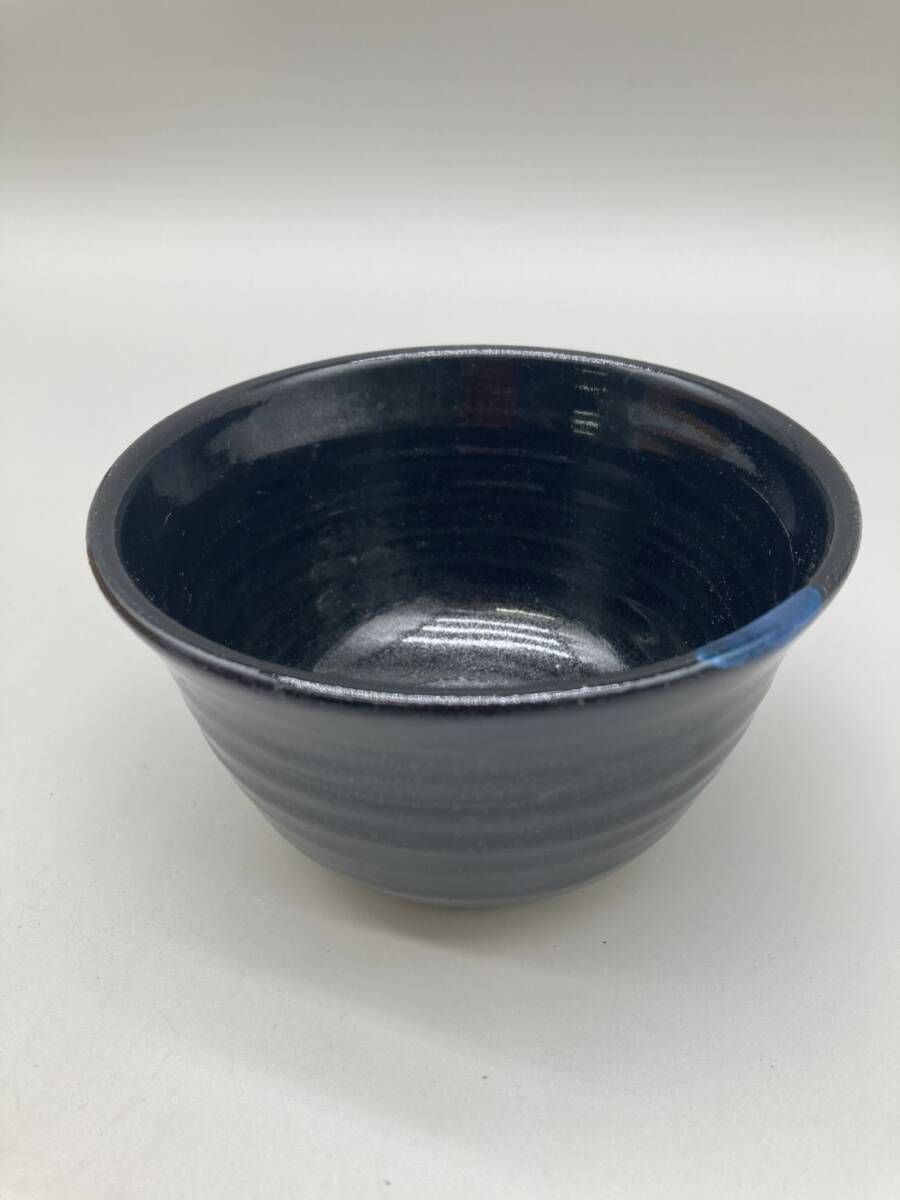 8-0702-30】梅峰作 黒釉 抹茶碗 茶器 茶道具 共箱付 - メルカリ