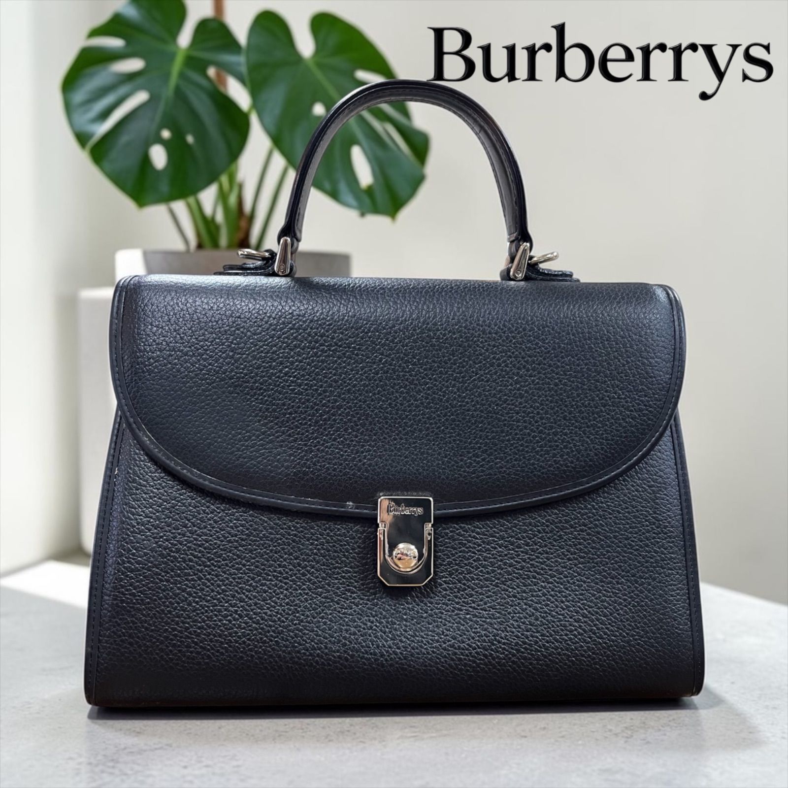 Burberrys ブラックフォーマル ハンドバッグ 内側ノバチェック柄