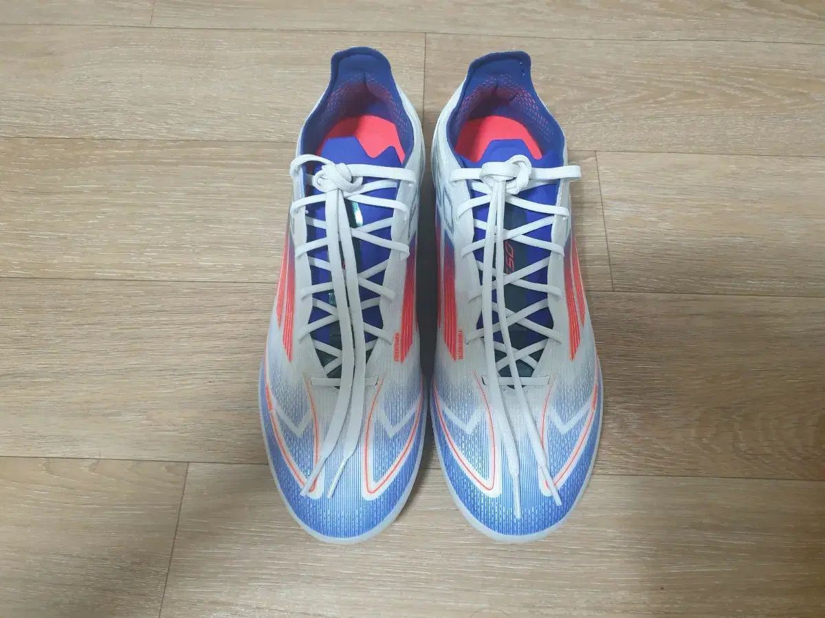 アディダス F50 プロ TF 250 (新品)