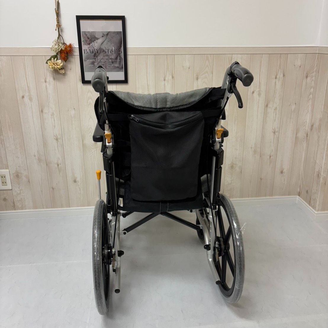 mimi。MATSUNAGA.中古車椅子 消毒済 中古 車椅子】すぐ使える車椅子 美品 NEXT-61B 松永製作所