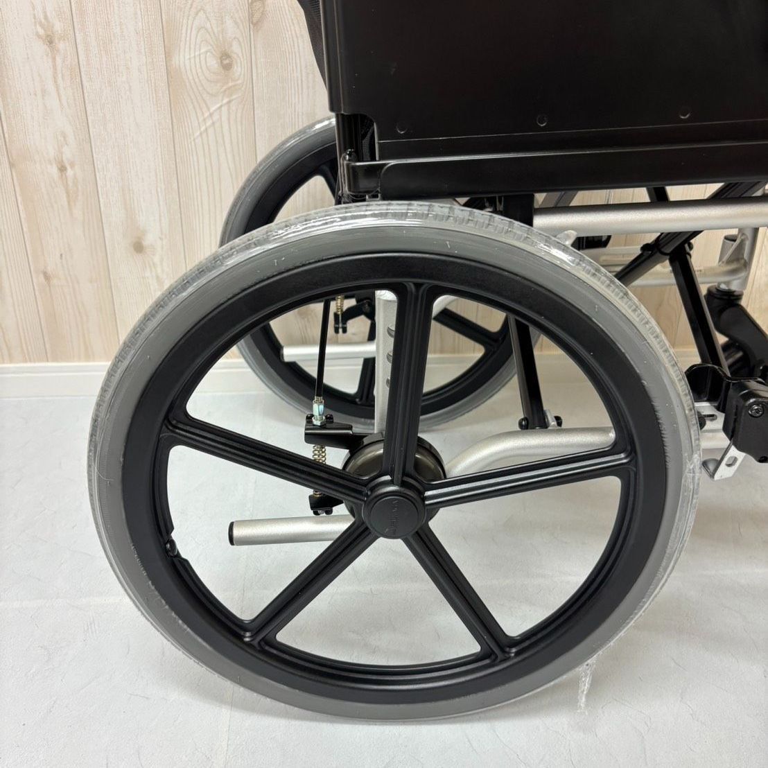 消毒済 中古 車椅子】すぐ使える車椅子 美品 NEXT-61B 松永製作所