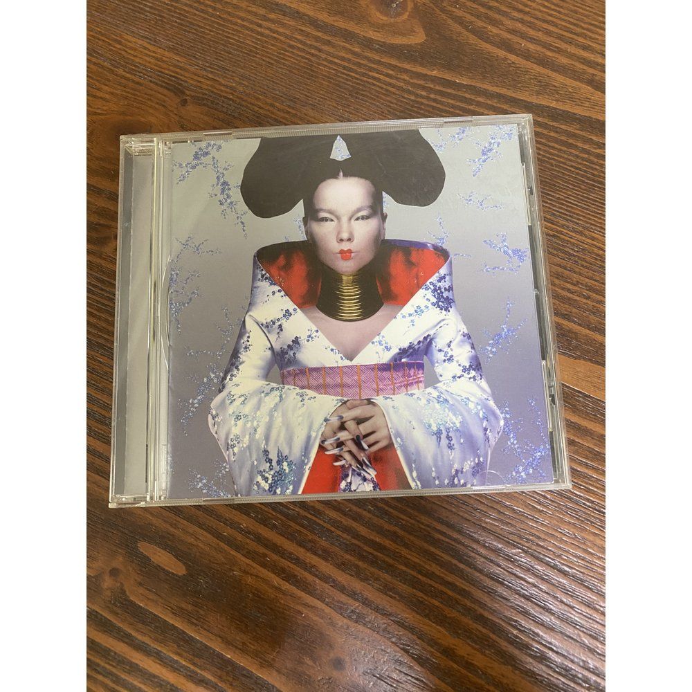 Homogenic ホモジェニック BJORK ビョーク 【CD】 - メルカリ