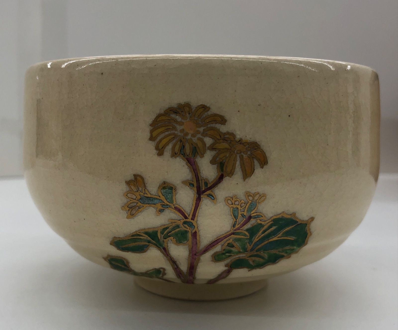 【中古・現状品】　薩摩焼　色絵秋草　茶碗　薩陶山造　C-107