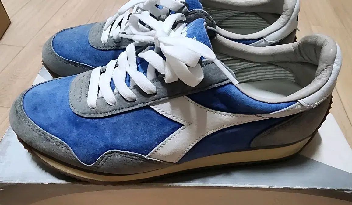 新品フルセット) Diadora heritage トラックs ストーンウォッシュ ブルー 260