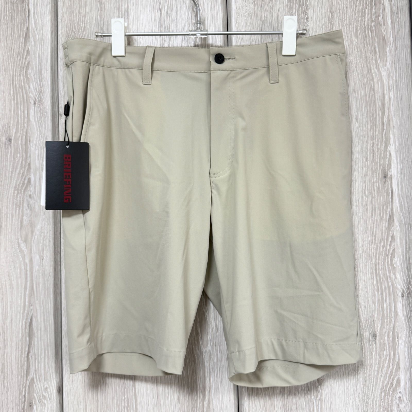 ☆新品未使用☆ブリーフィングゴルフ MS アイスタッチショートパンツ ベージュL/BRIEFINGGOLF