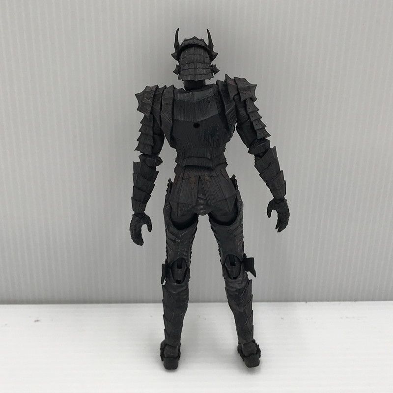 中古美品】 ベルセルク S.H.Figuarts ガッツ (狂戦士の甲冑) -激情