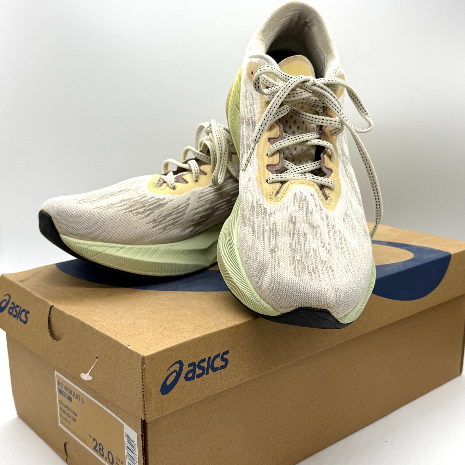 中古品】アシックス（ASICS）ランニングシューズ ノヴァブラスト 