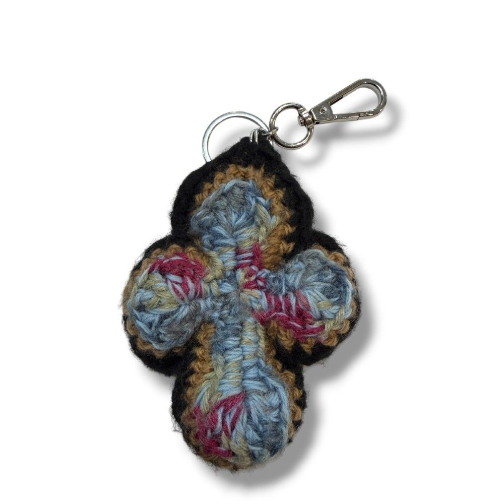 Y.A.R.N. クロス型 ニット キーホルダー Y.A.R.N. KNIT KEYHOLDER MULTI F - メルカリ
