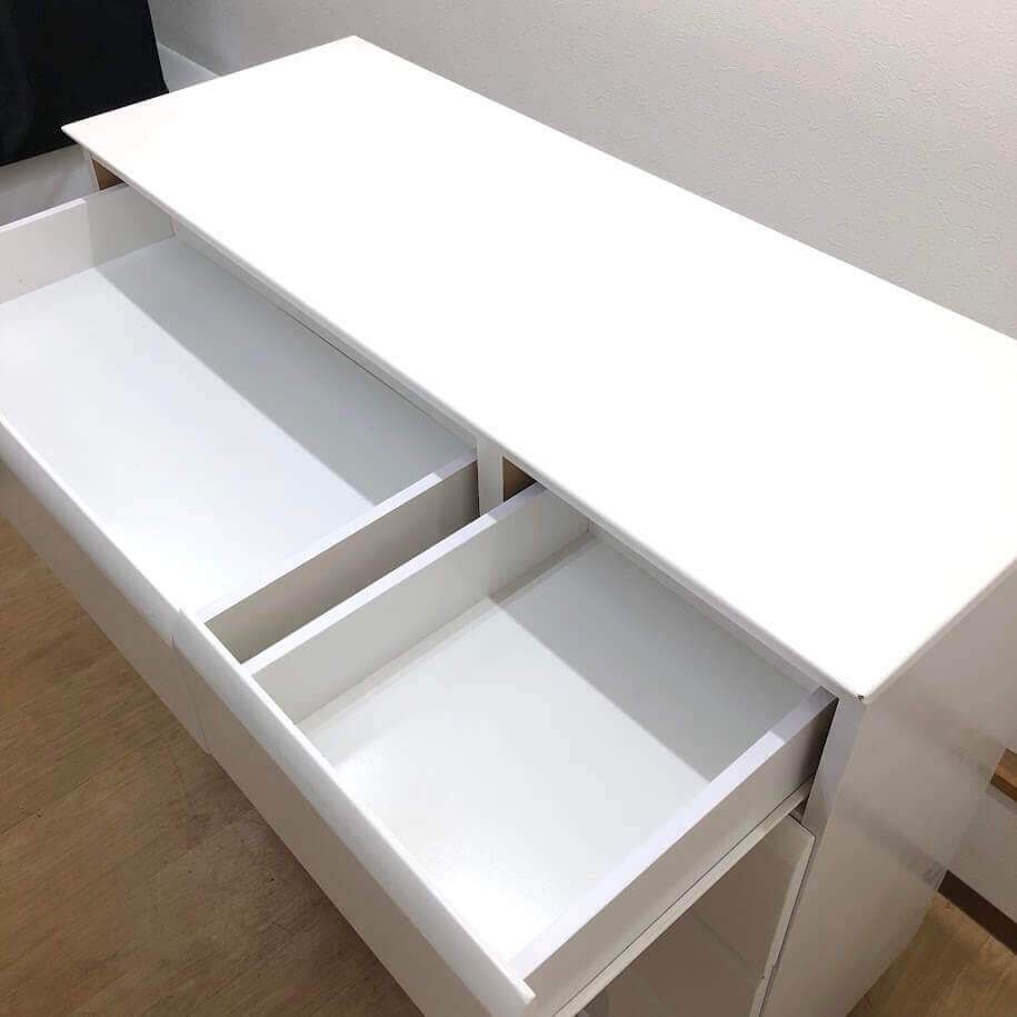 ss8887 【中古】 チェスト 4段 引出8杯 ホワイト 鏡面仕上げ 幅120cm 