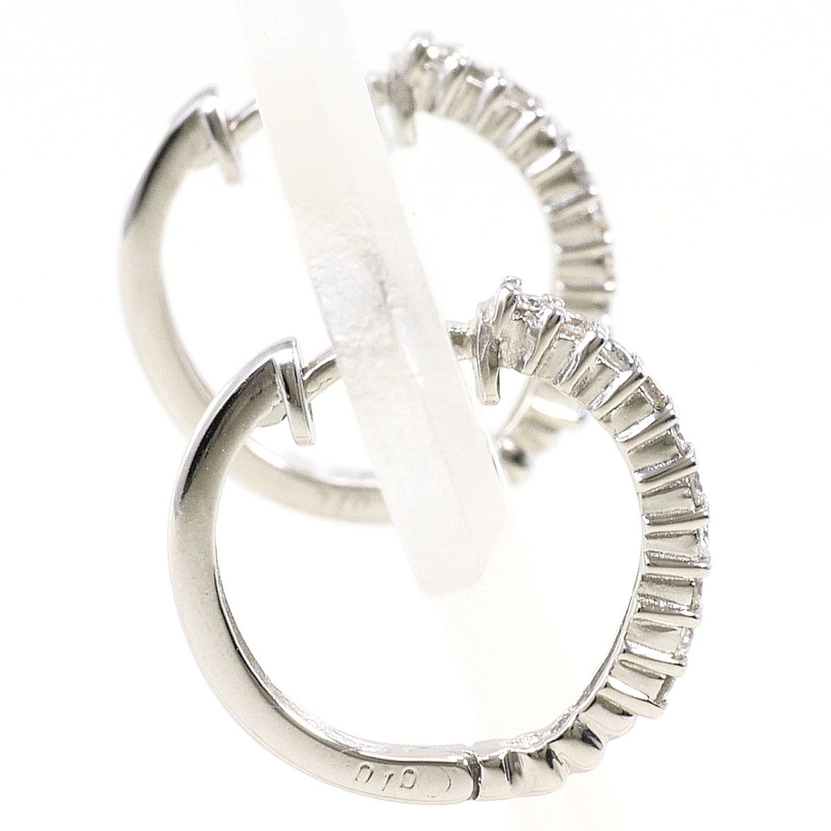 PT900/プラチナ ピアス ダイヤモンド 0.10ct 総重量約2.6g - メルカリ