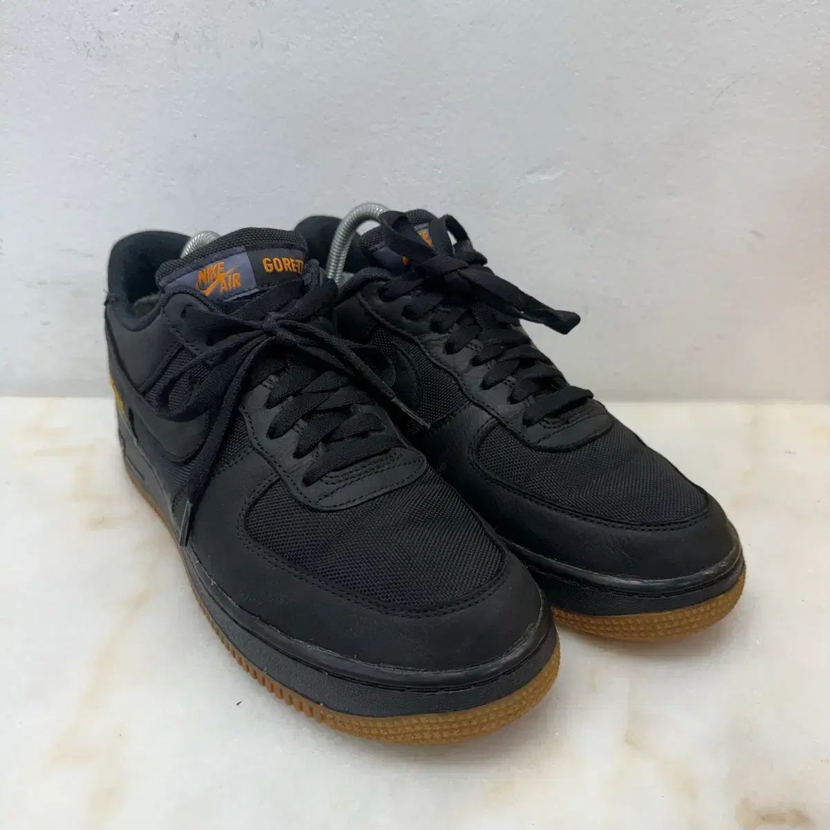 (265) NIKE ナイキ スニーカー エアフォース1 エアフォース1 ロー ゴアテックス ゴアテックス ブラック ブラック ライトカーボン 19,548円