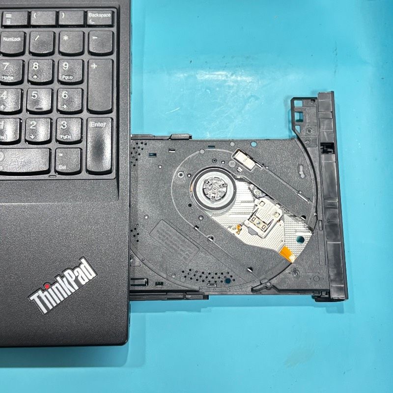 爆速7世代Core i7✨動作良好✨Lenovoノートパソコン✨SSD240GB