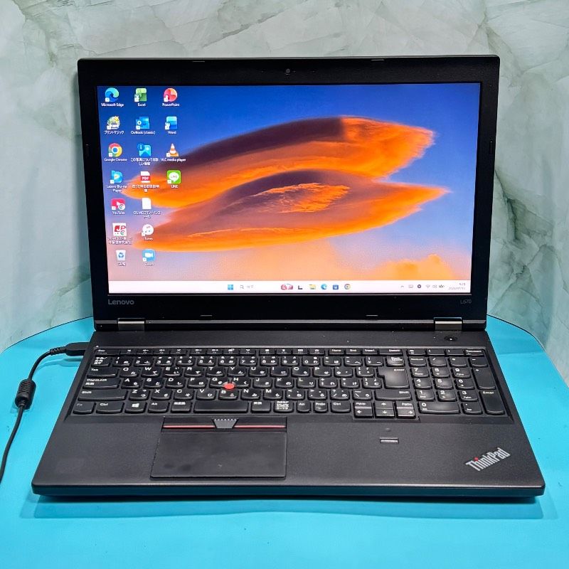爆速7世代Core i7✨動作良好✨Lenovoノートパソコン✨SSD240GB
