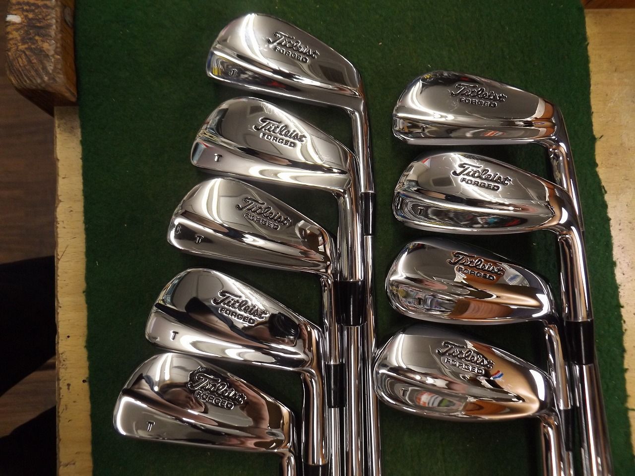 希少☆未使用品 Titleist T-FORGED TIGER SPEC #2-PW DG S400 世界限定2500セット タイトリスト タイガーウッズ アイアンセット ゴルフクラブ 225,000円