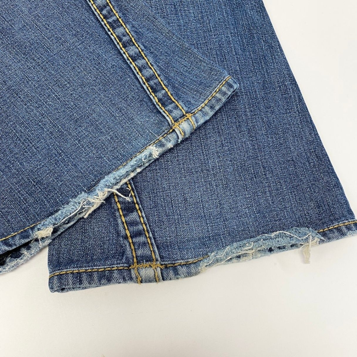 55d30 TRUE RELIGION トゥルーレリジョン 米国製 JOEY BIG T フレア
