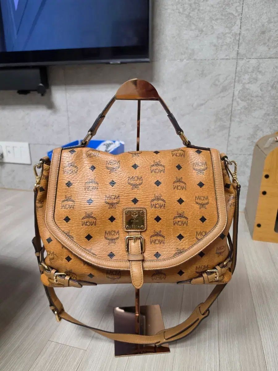 MCM ヴィセトス ショルダートバッグ ブラウン