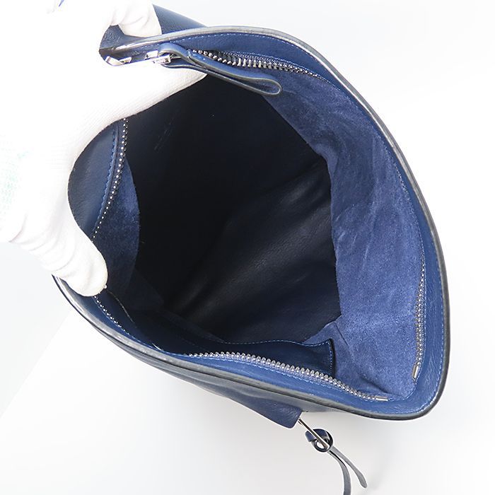 【ロエベ アントン ワンショルダーバッグ】バックパック レザー ネイビー 紺 トライアングル型 メンズ レディース LOEWE 中古 逸品質屋 丸高 甲子園店 人気 ブランド 高級 26k246-3