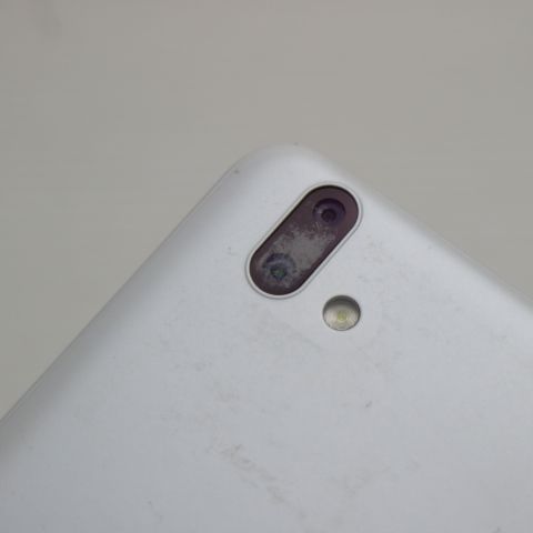 美品 801FJ arrows U ホワイト スマホ 本体 白ロム 土日祝発送OK 04000