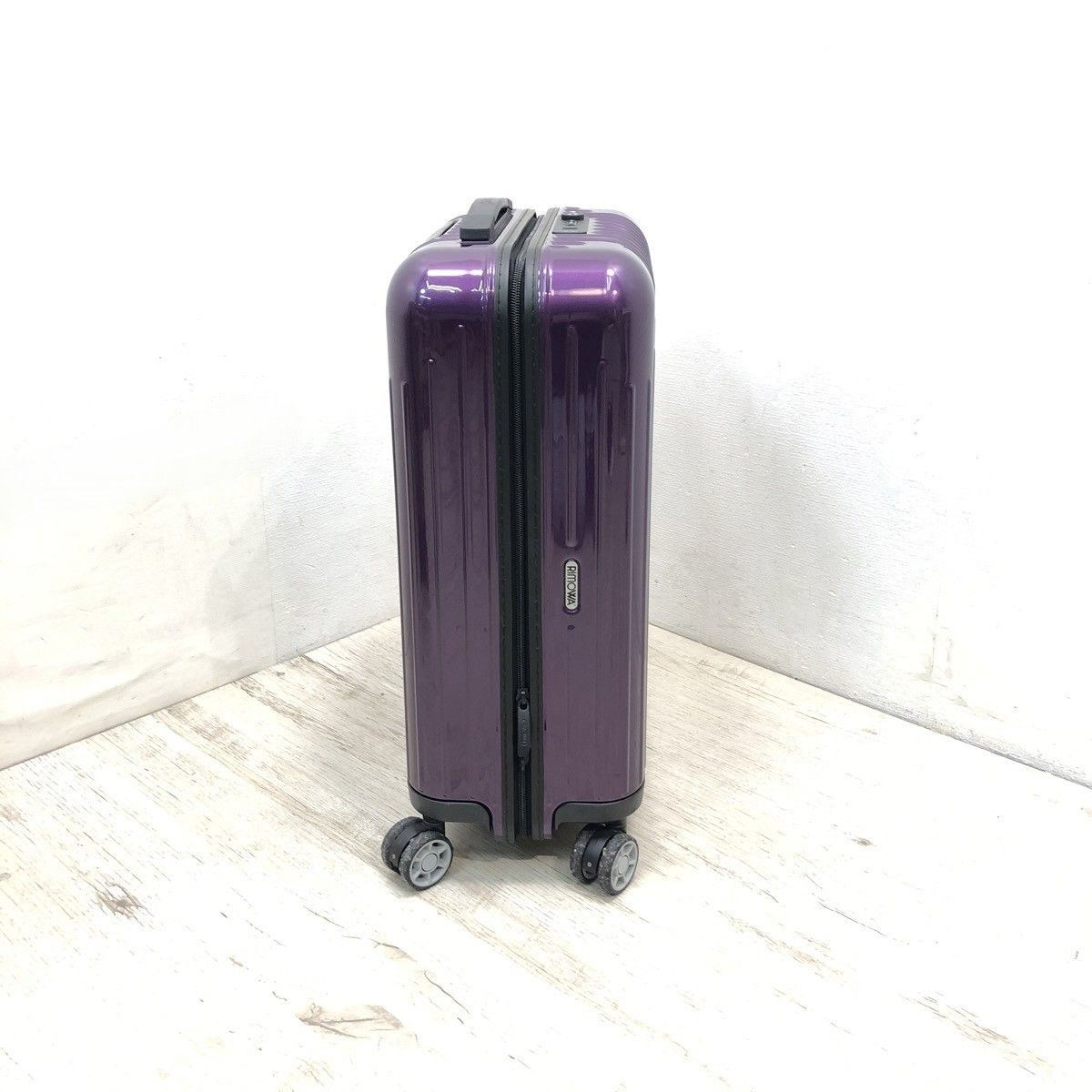 廃盤品 RIMOWA リモワ SALSA サルサ 33L 機内持込み RIMOWA リモワ SALSA AIR サルサエアー 82252 ウルトラバイオレット