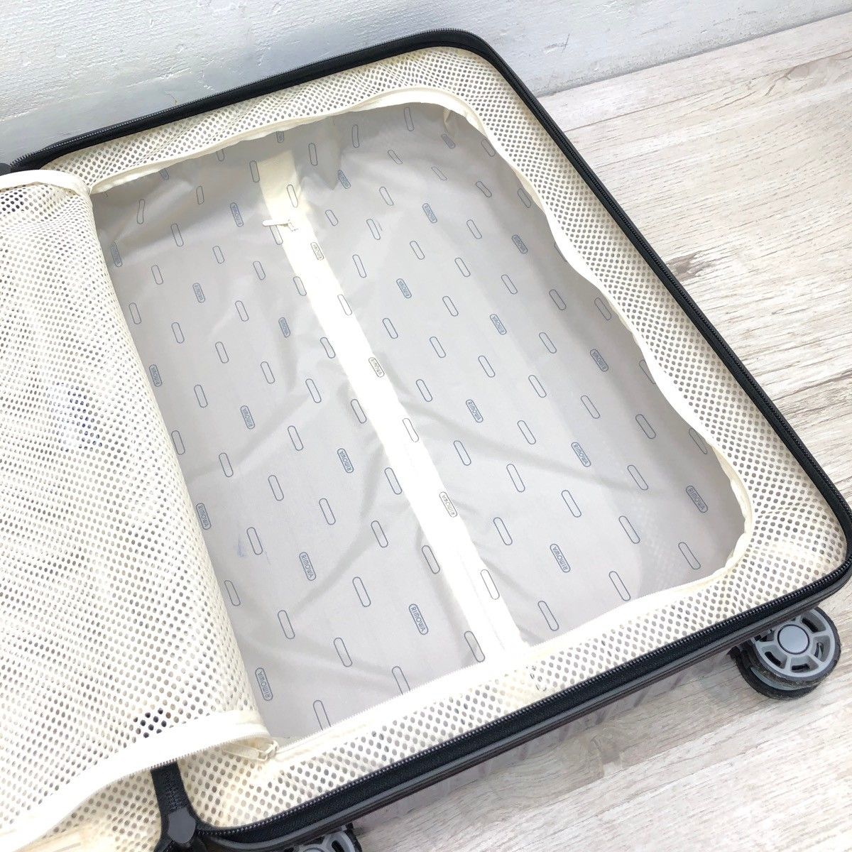 RIMOWA リモワ SALSA AIR サルサエアー 82252 ウルトラバイオレット