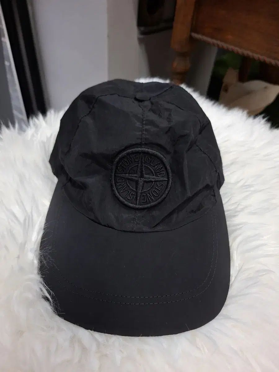 STONE ISLAND ストーンアイランド ナイロンメタル 6-パネル ベースボールキャップ ブラック