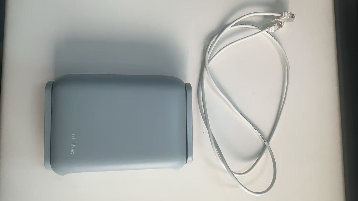 超美品　GL.iNet WiFi6 トラベル ルーター GL-MT3000