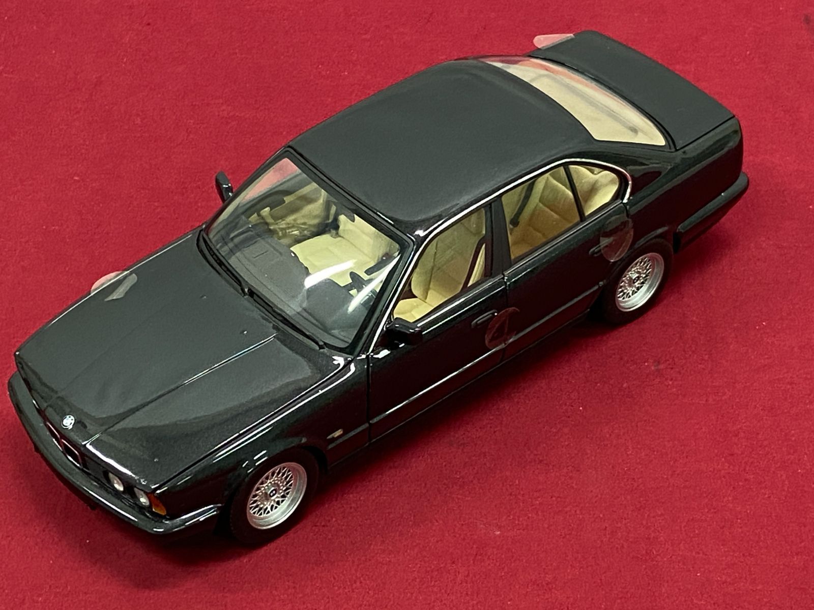 カメ】MINICHAMPS ミニチャンプス 1/18 BMW 535i-1998 ミニカー 『箱