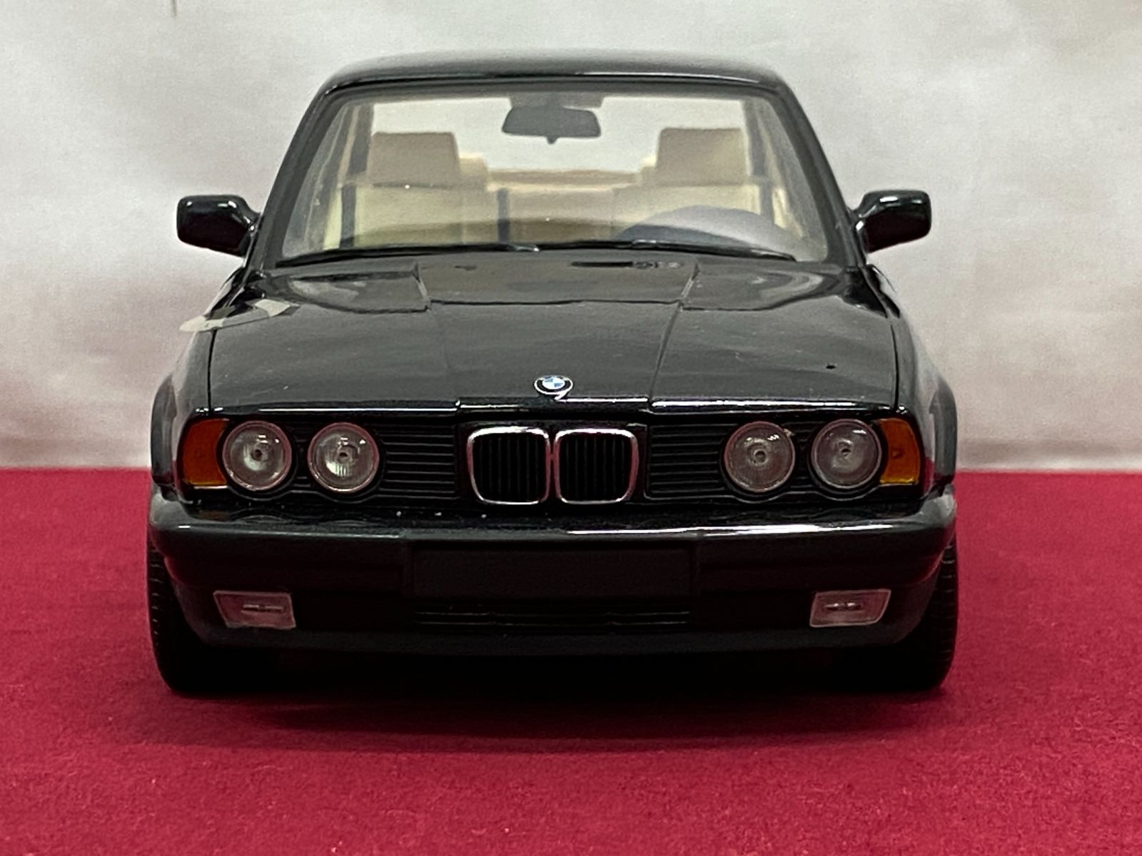 カメ】MINICHAMPS ミニチャンプス 1/18 BMW 535i-1998 ミニカー 『箱