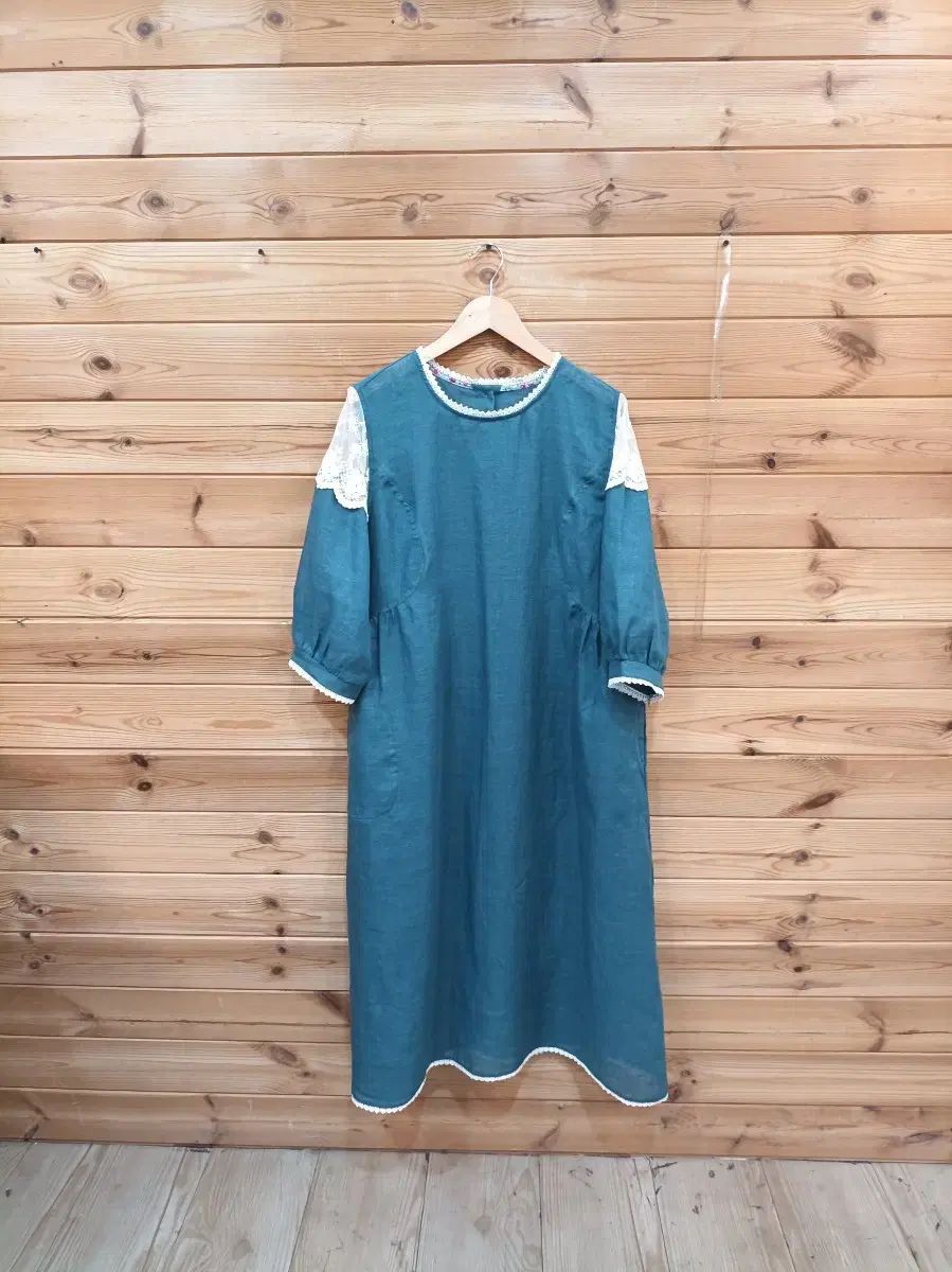 ターコイズ レース ONE PIECE