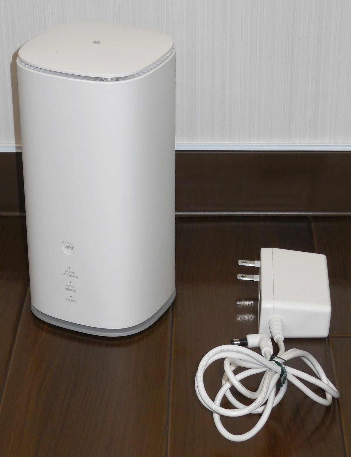 [配送地域限定 送料無料]2023年製 5Gホームルーター ZTE ZTR02 Speed Wi-Fi HOME 5G L13 au版 (26-119)
