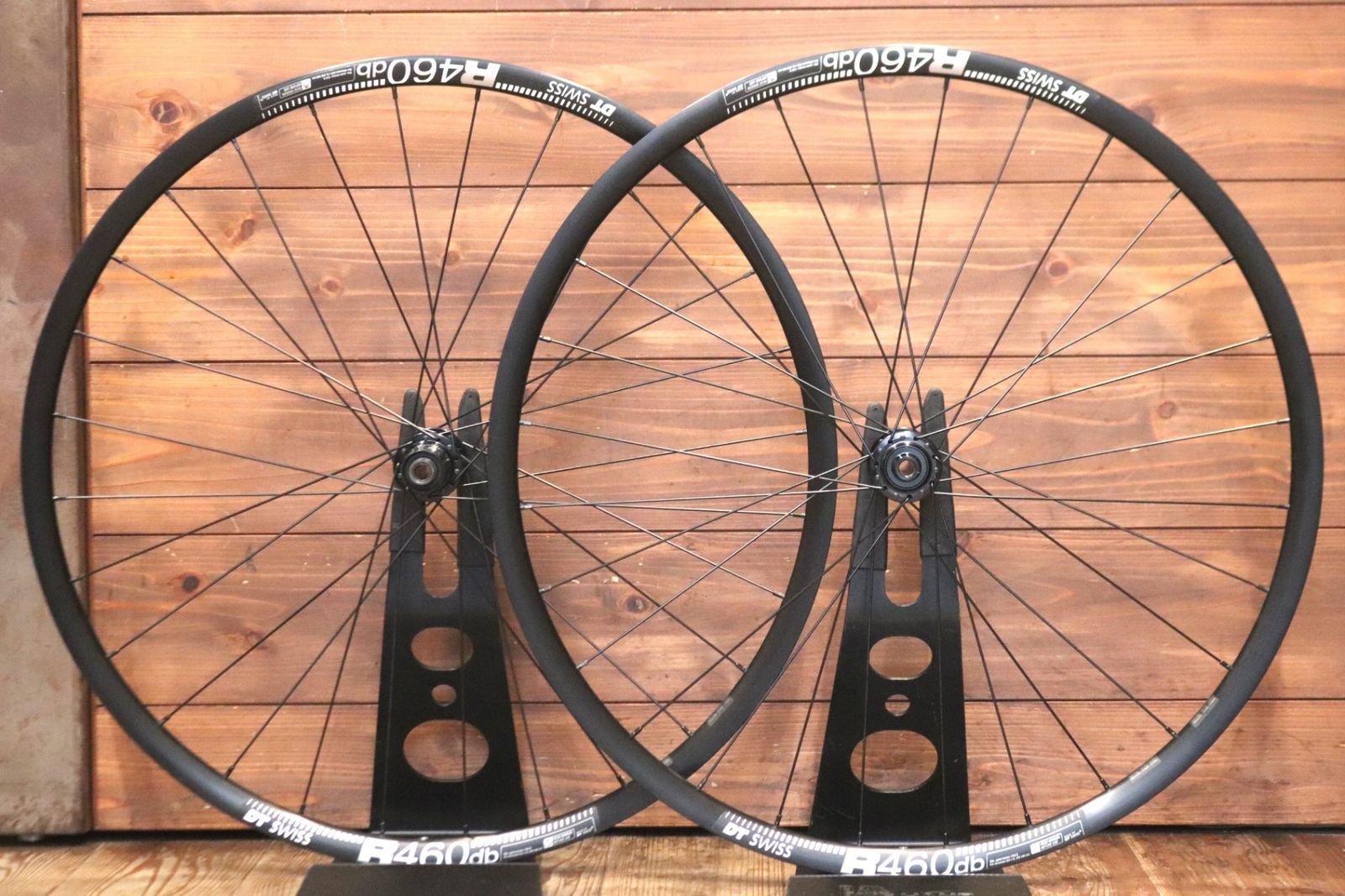 DT SWISS R460 DB アルミ チューブレスレディ ホイールセット シマノ DT SWISS R460 DB アルミ チューブレスレディ ホイールセット シマノ