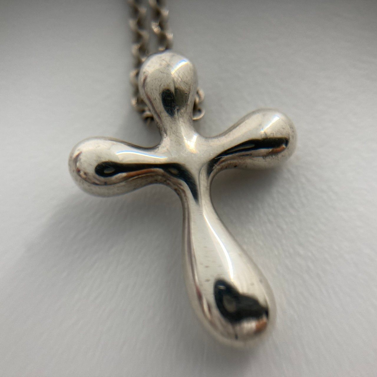 TIFFANY&Co.（ティファニー） スモールクロス ネックレス シルバー925
