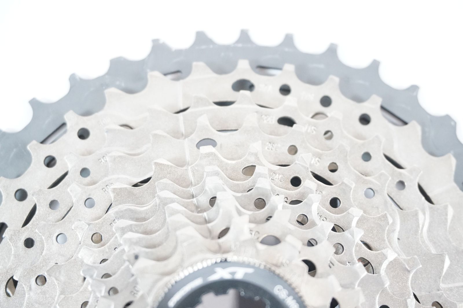 SHIMANO 「シマノ」 DEORE XT CS-M8000 11-42T スプロケット