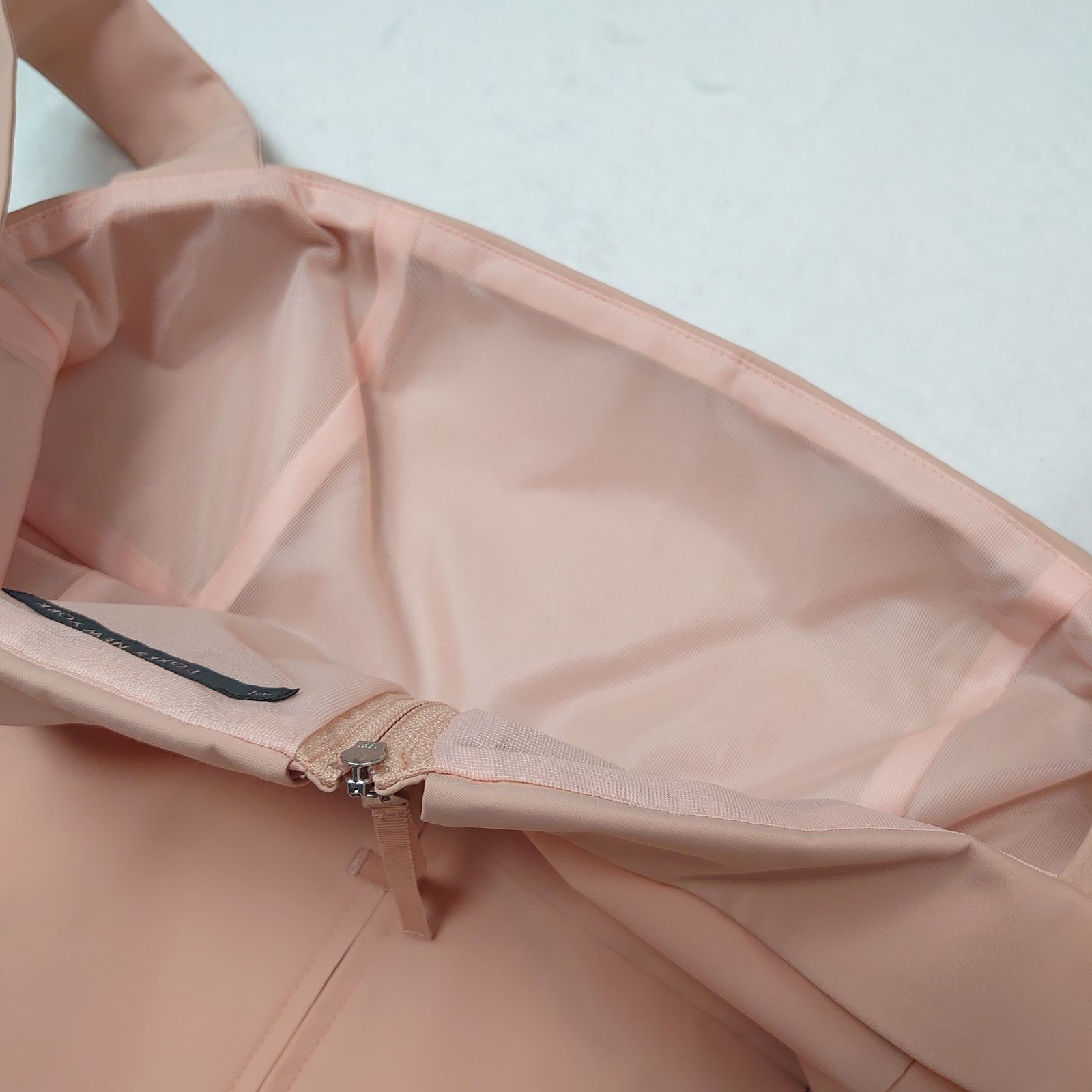 希少！ FOXEY NEW YORK フォクシーニューヨーク サーモンピンク