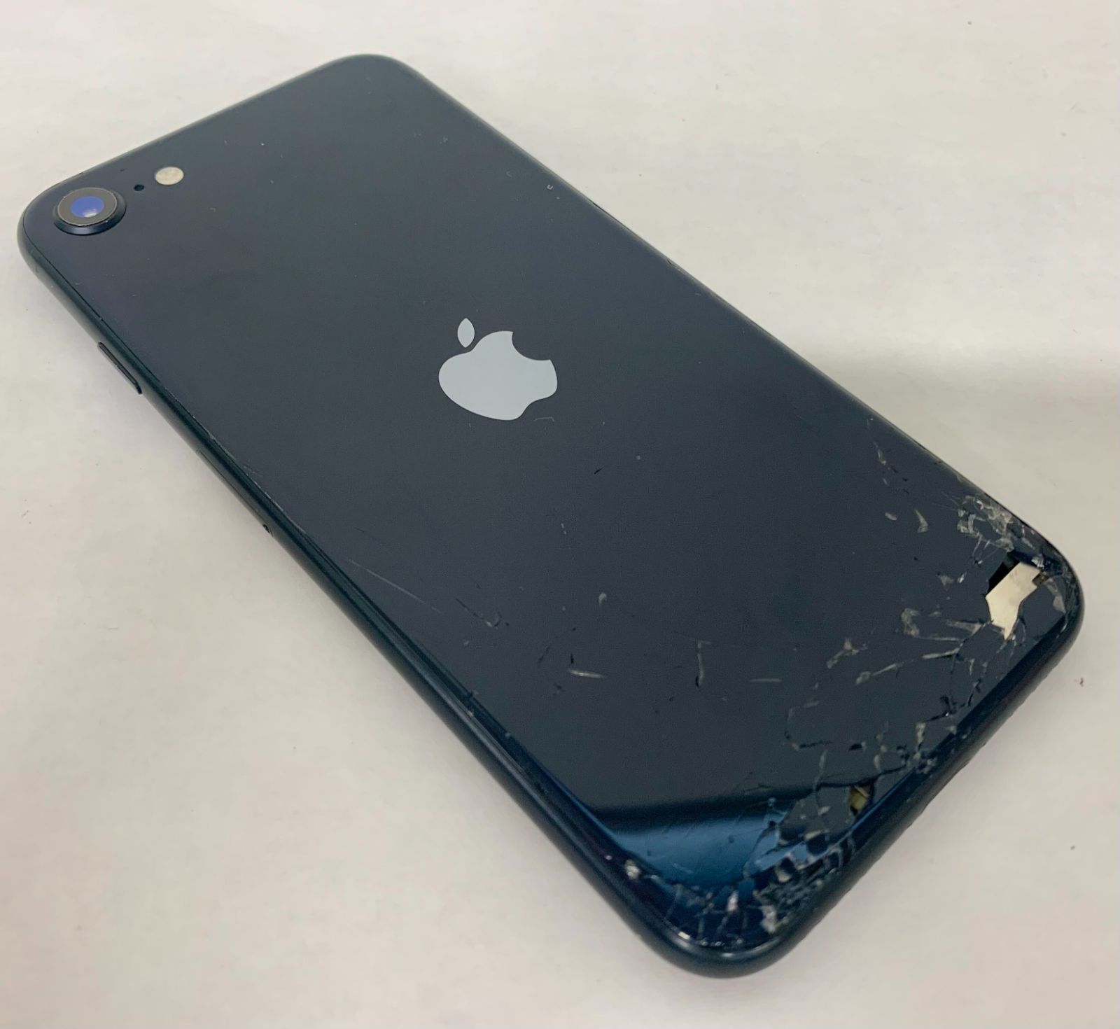 訳あり iPhone SE3 64GB ミッドナイト 77% ホームボタン不可 iPhone SE3 64GB ミッドナイト 訳あり Jランク Apple - メルカリ