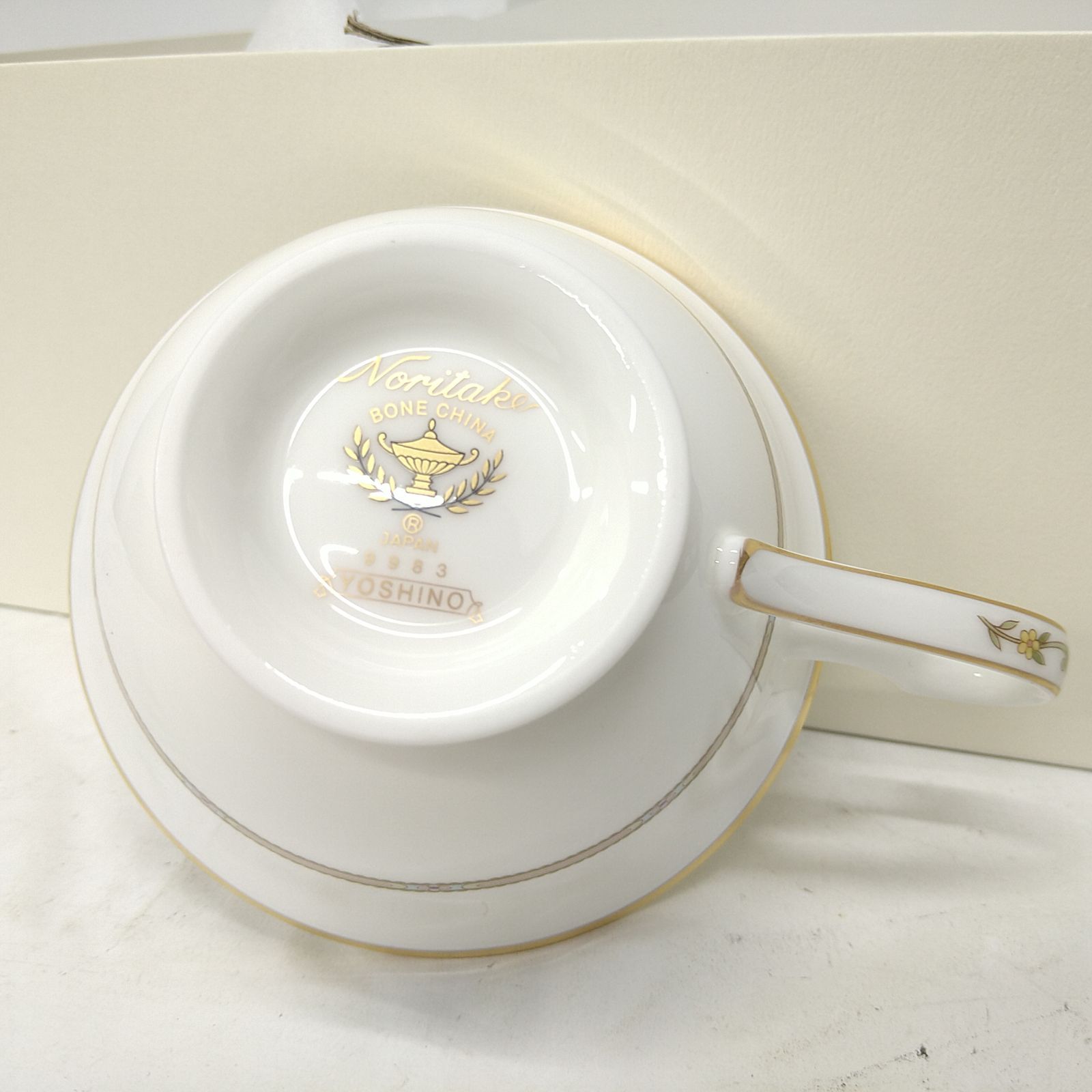 中古／未使用／元箱付】ノリタケ カップ＆ソーサー 5客セット Y5002 