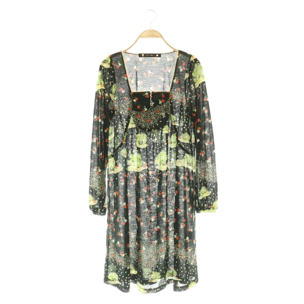 フランシュリッペ franche lippee リンゴ柄ワンピース 膝丈 長袖 総柄