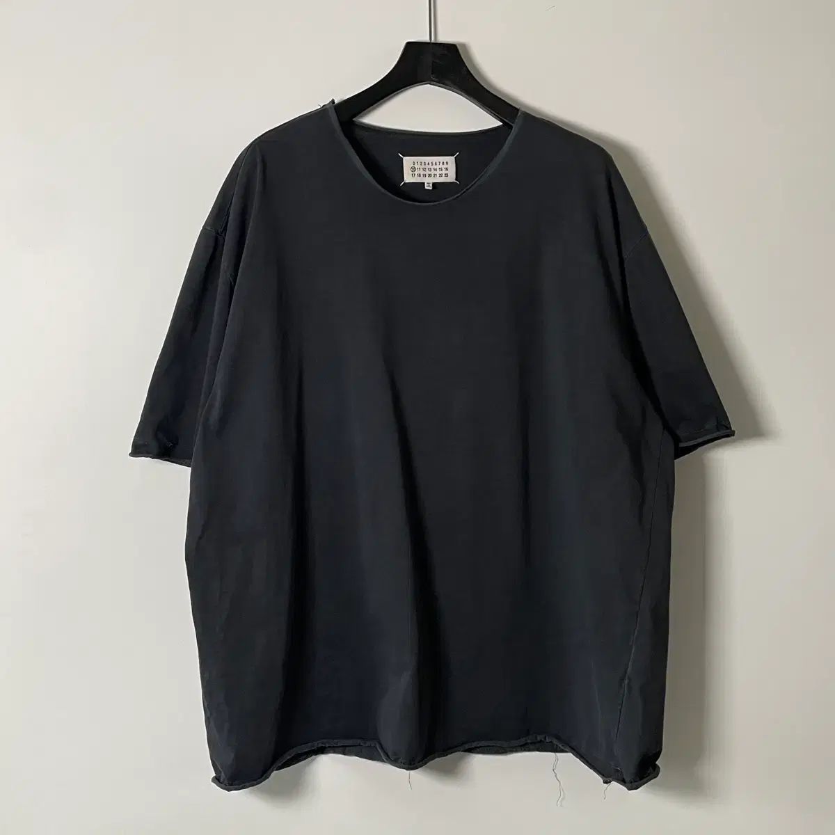 メゾンマルジェラ PIGMENT加工 半袖Tシャツ (on 1149)
