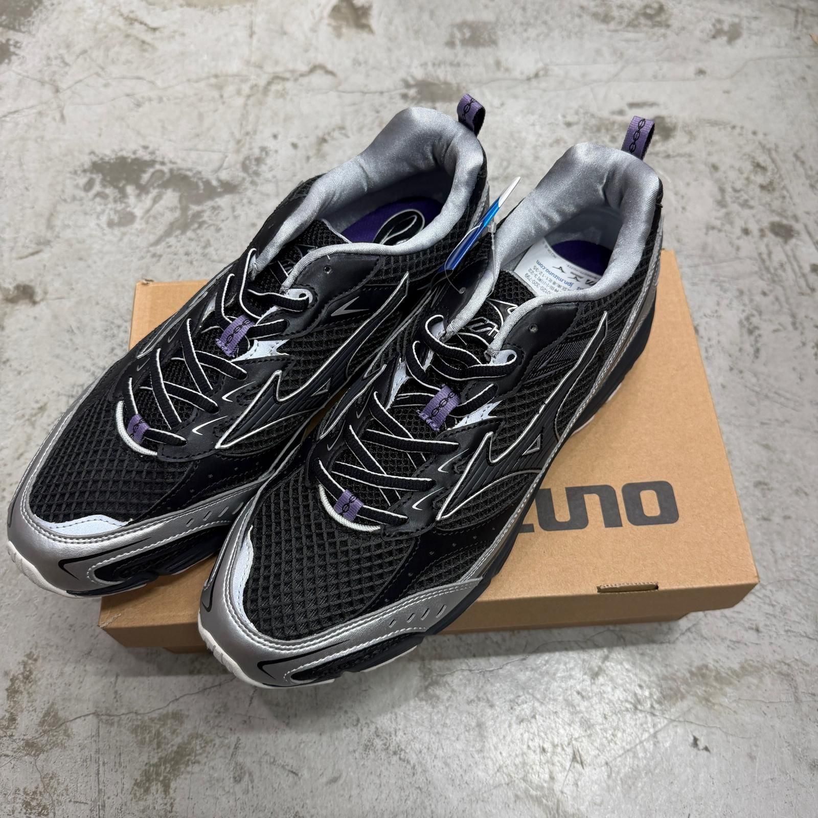 参考上代17600円 未使用 Mizuno MXR スニーカー ミズノ D1GA251501