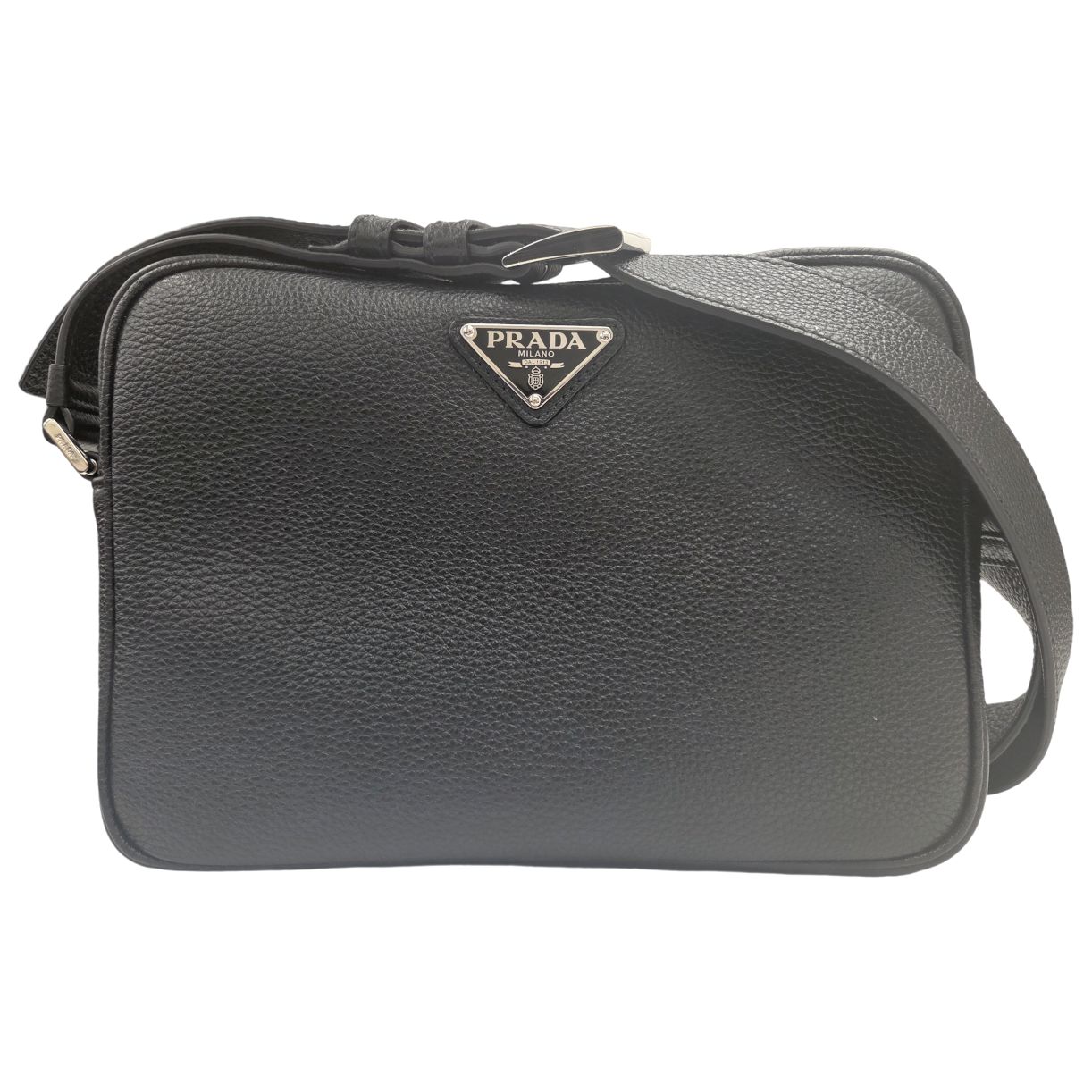 【中古】PRADA プラダ 2VH189 ヴィッテロレザー ショルダーバッグ トライアングルロゴ 三角ロゴプレート 三角ロゴ ブラック レザー メンズ レディース ユニセックス お洒落 人気 美品 【ブランドギャラリー心斎橋店】
