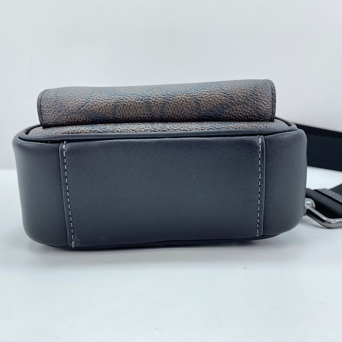 COACH コーチ ボディバッグ レーサースリング パック・シグネチャー