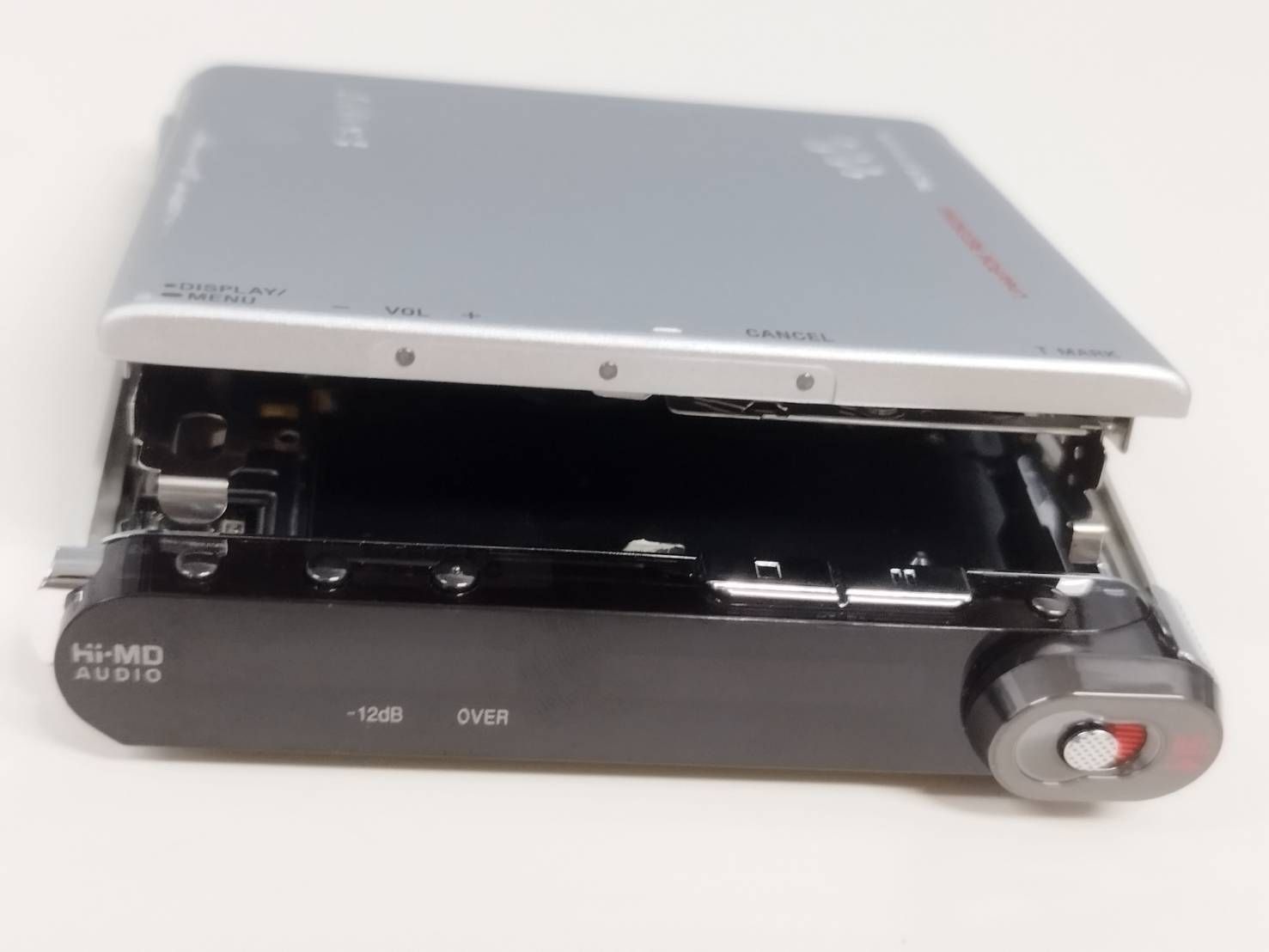(ジャンク)SONY ウォークマン ポータブルMDプレーヤー　MZ-RH1 ジャンク】SONY ウォークマン MZ-RH1 ポータブルMDプレーヤー - メルカリ
