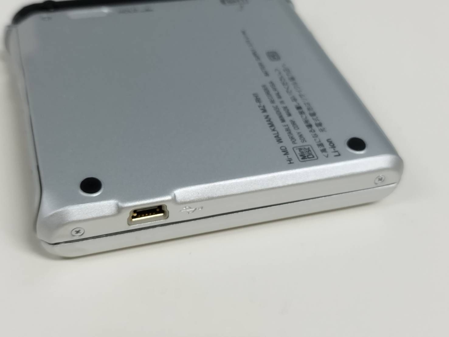 ジャンク】SONY ウォークマン MZ-RH1 ポータブルMDプレーヤー - メルカリ