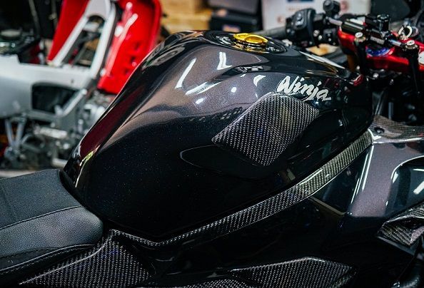ZX-25R KABONエンジンガード ZX-4R Zエンジン保護スライダー|Yahoo X