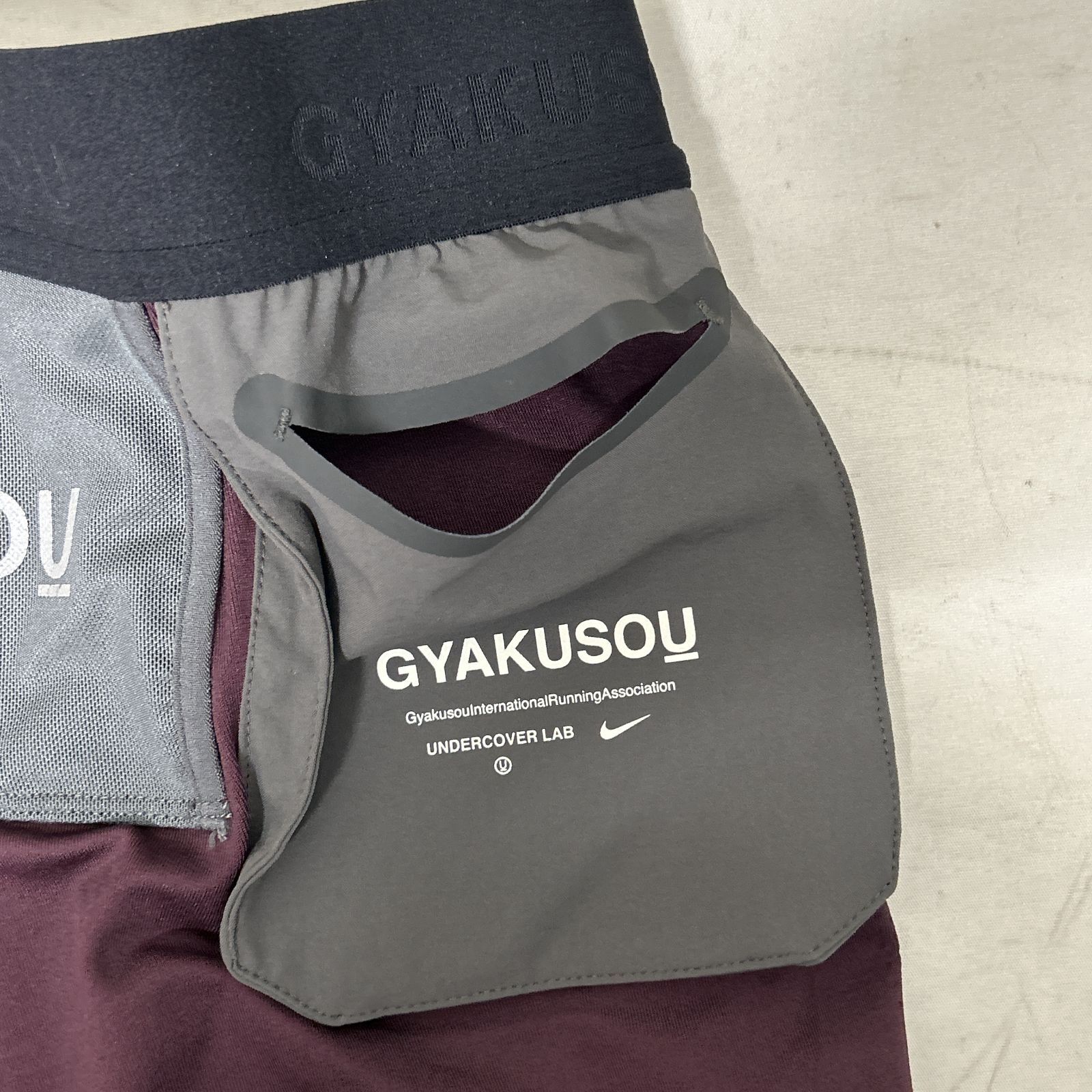 浜館76-2380] NIKE × UNDERCOVER コラボ GYAKUSOU ランニング ショーツ